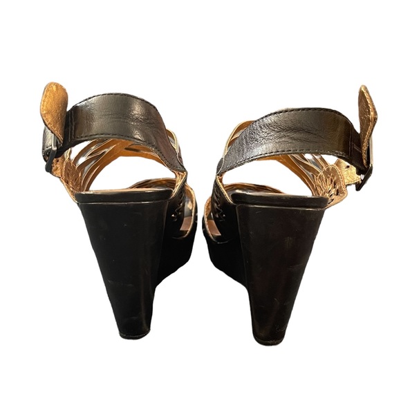 CYNTHIA VINCENT “Jaden” gunmetal wedge sandals Size 7 - Picture 5 of 8